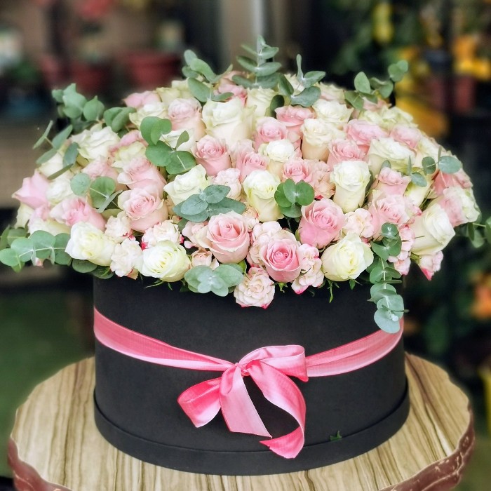 Pink & White Rose Box